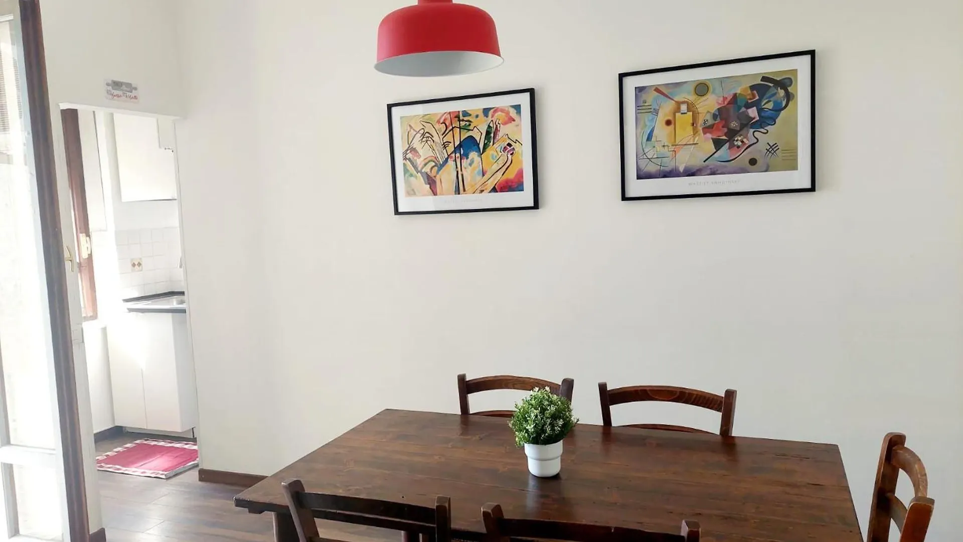 Sile Apartment ميلان
